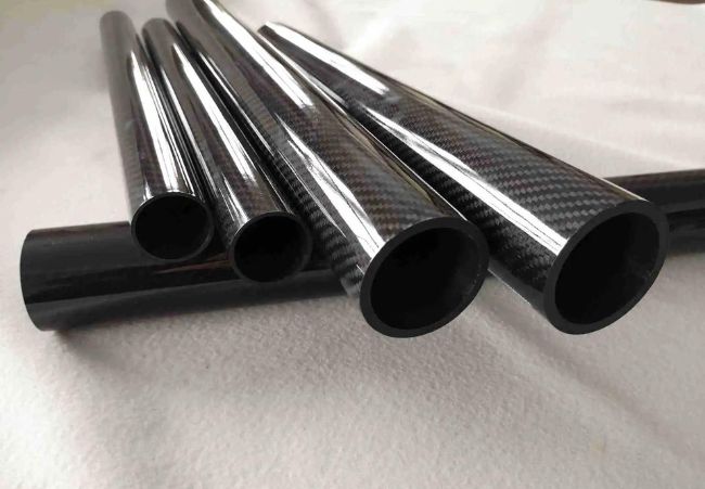 3 tubi in fibra di carbonio
