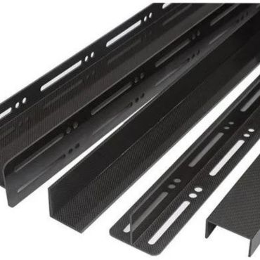 Profilato angolare in fibra di carbonio per lavorazione CNC - Tessitura Twill - Spessore 0,39 pollici - 5 x 11,8 pollici