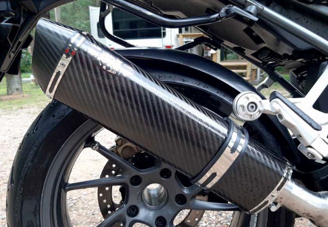 accessori per moto in fibra di carbonio