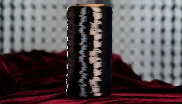 fibra di carbonio